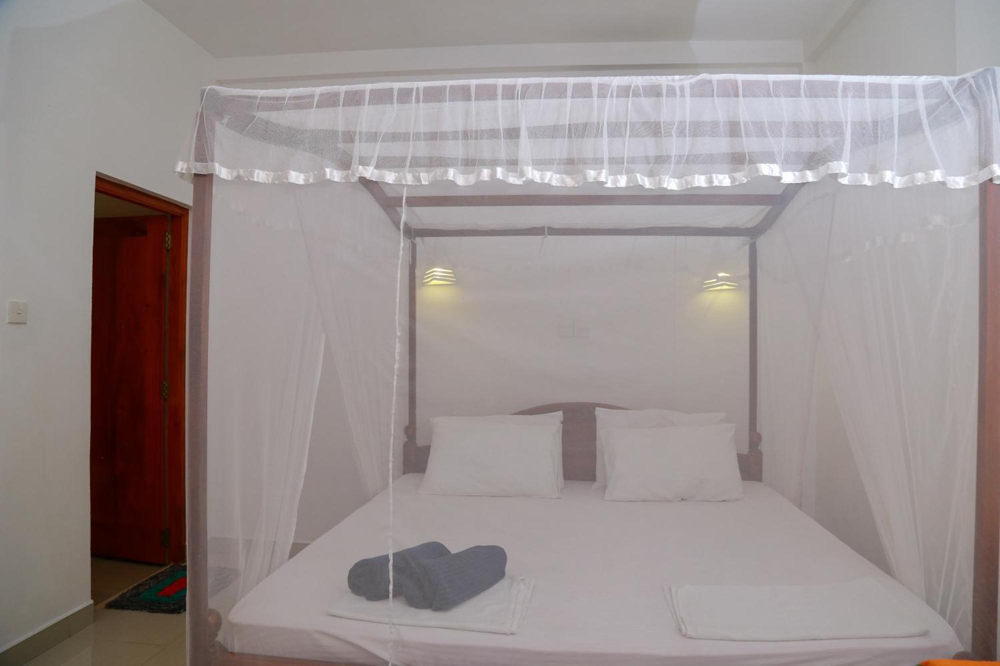 The King Apartment Hikkaduwa Εξωτερικό φωτογραφία