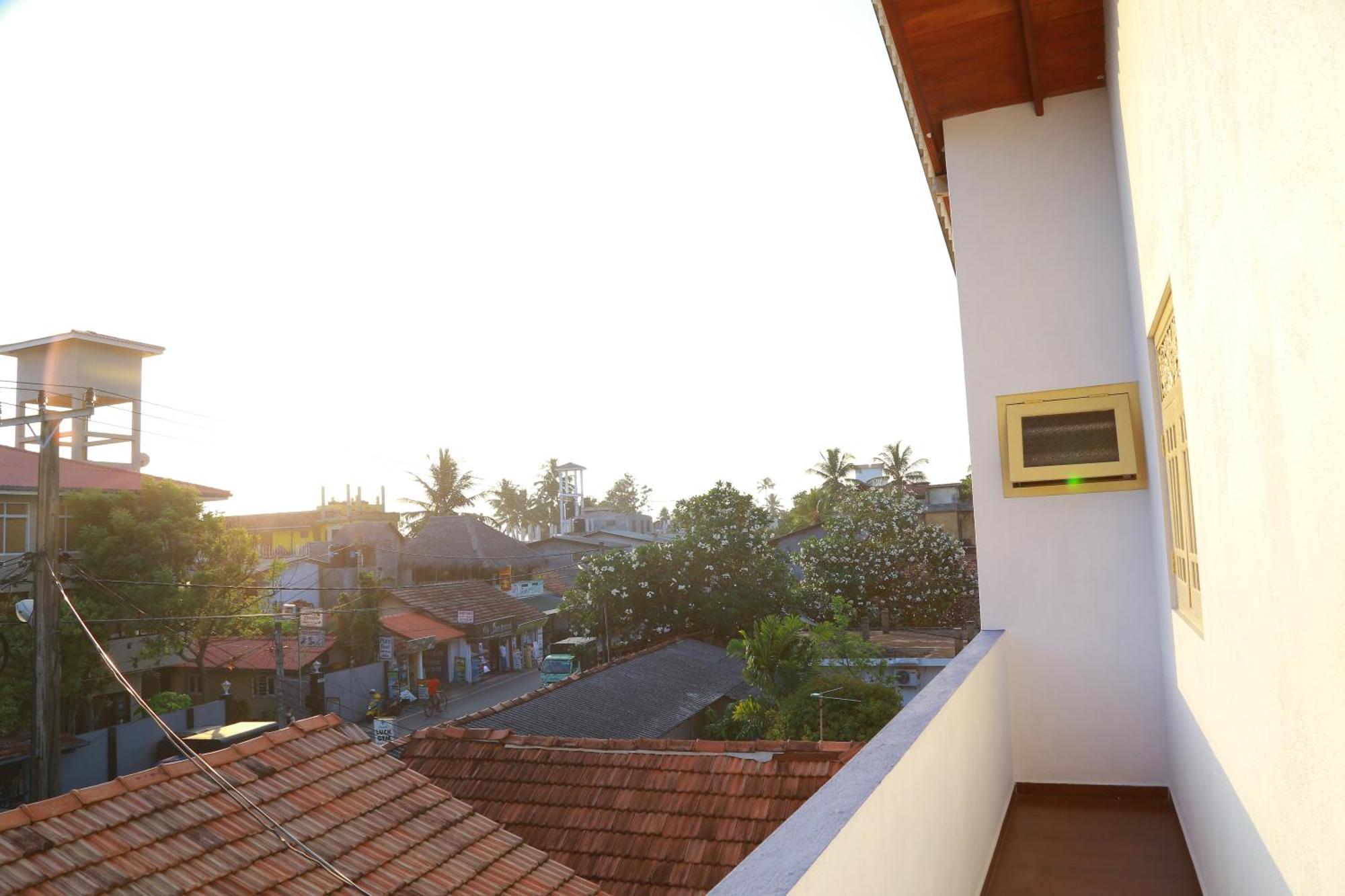 The King Apartment Hikkaduwa Εξωτερικό φωτογραφία
